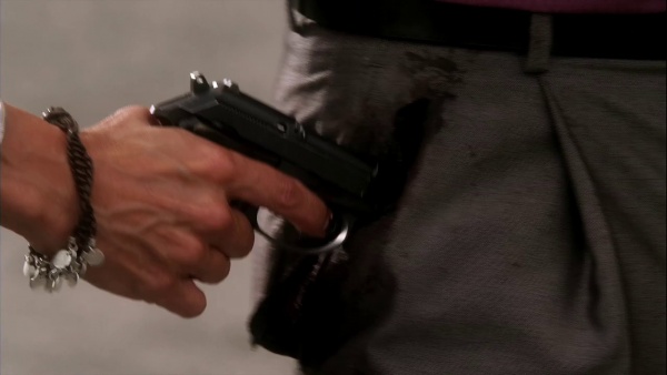 In "Bloodlines" (S5E02), Fiona pushes the Yakuza gangster's injury with her Beretta 3032 Tomcat.