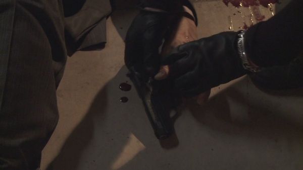 A Jericho 941 is planted on a dead body in "Seeds"