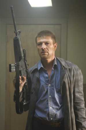 John Ryder(Sean Bean) with his Colt Carbine.