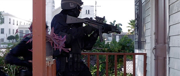 Cell-SWAT-MP5DoorA.jpg