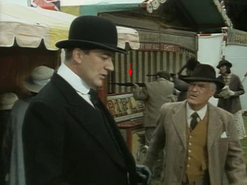 Jeeves and Wooster-S4E5-Rifle-2.jpg