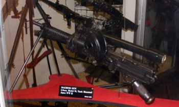 types of light machine guns