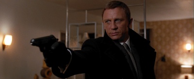 Daniel Craig - Internet Movie Firearms Database - Guns in Movies, TV ...
