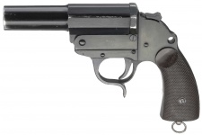 Pistol German WW2 flare gun 'Leuchtpistole' Heeresmodell 1934, Code 'S-1938'.jpg