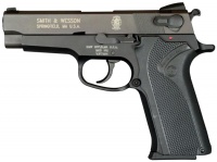 Smith & Wesson 910.jpg