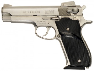 S&W639 ResDog MWte.jpg