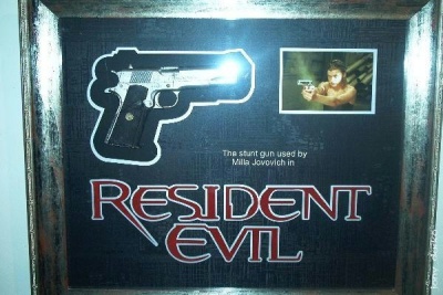 Resident Evil (2002 VG) - Internet Movie Firearms Database - Guns in  Movies, TV and Video Games