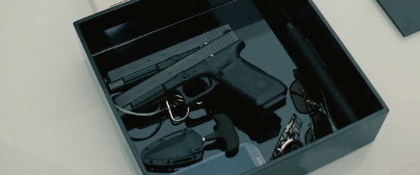 Red (2010) - Internet Movie Firearms Database - Guns in Movies, TV and  Video Games