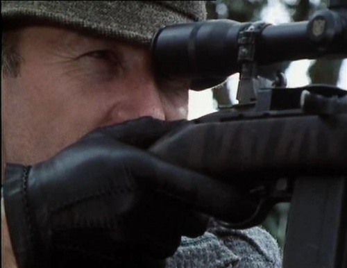 Bergerac-S04E04-M1CarbineSniper-6.jpg