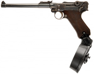 Luger-P08ArtilleryWDrum.jpg